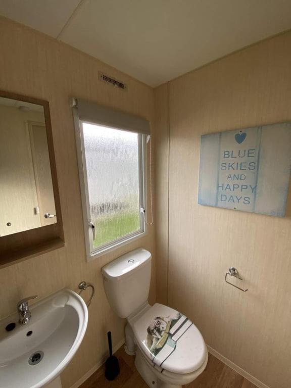 8 Berth Caravan Pg30 Chapel Saint Leonards Exterior photo