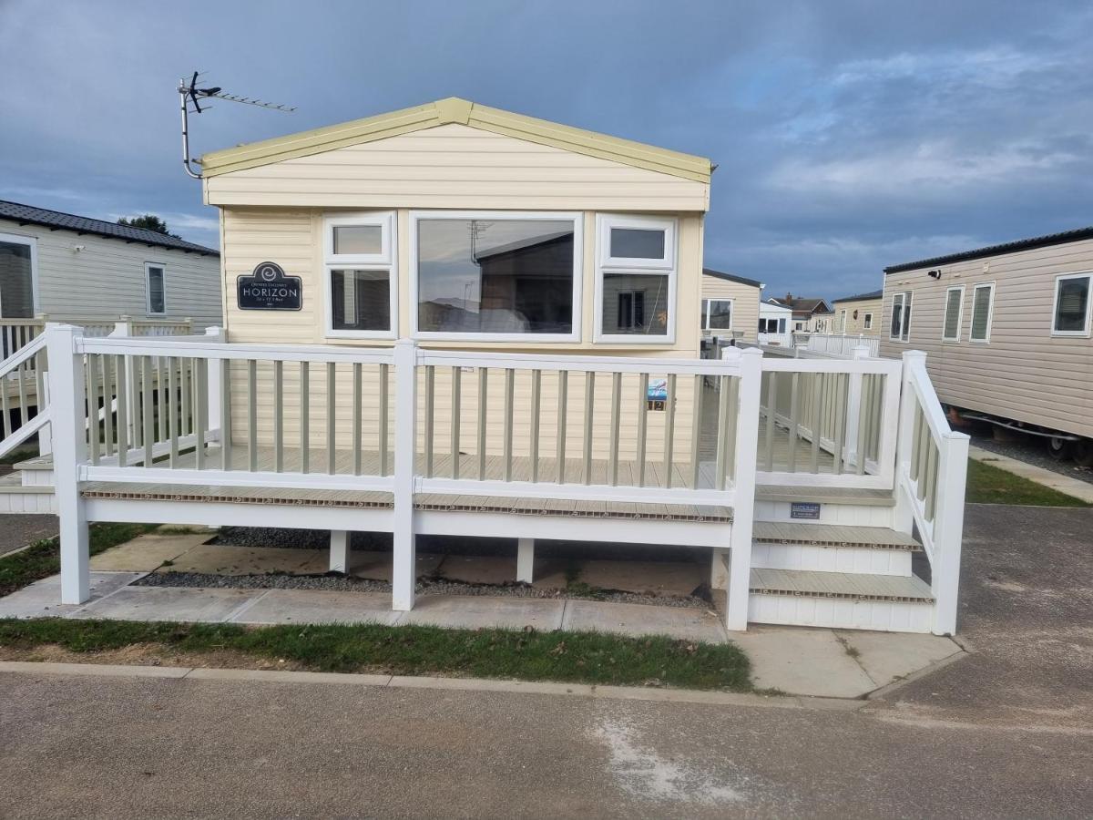8 Berth Caravan Pg30 Chapel Saint Leonards Exterior photo